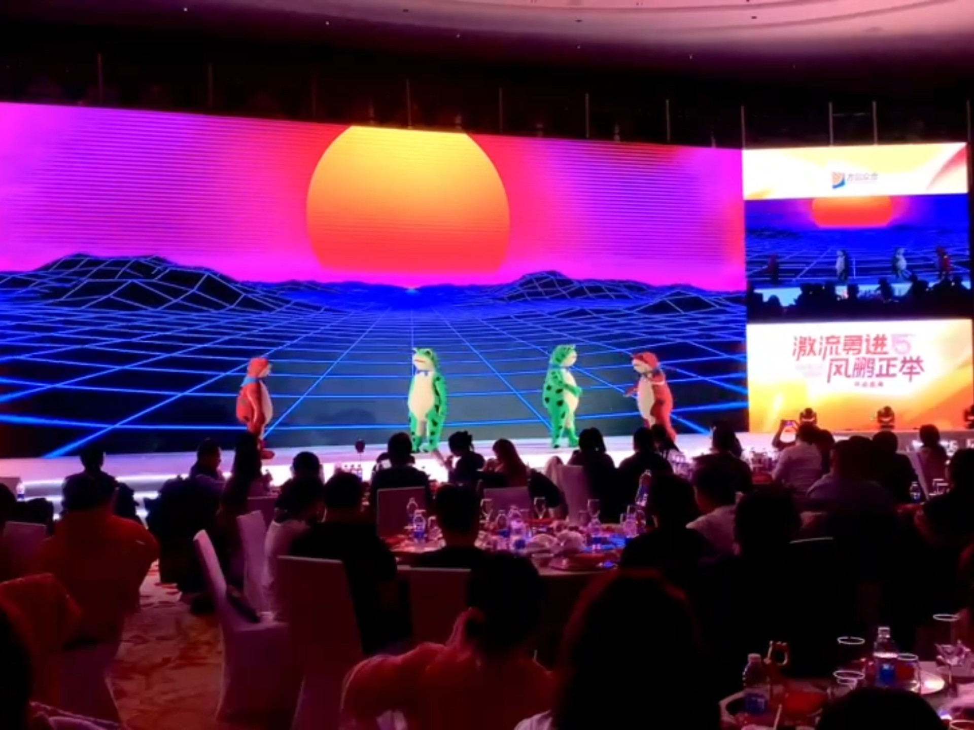 九游游戏中心-关于【比赛花絮】幕后故事和趣味互动盘点的信息