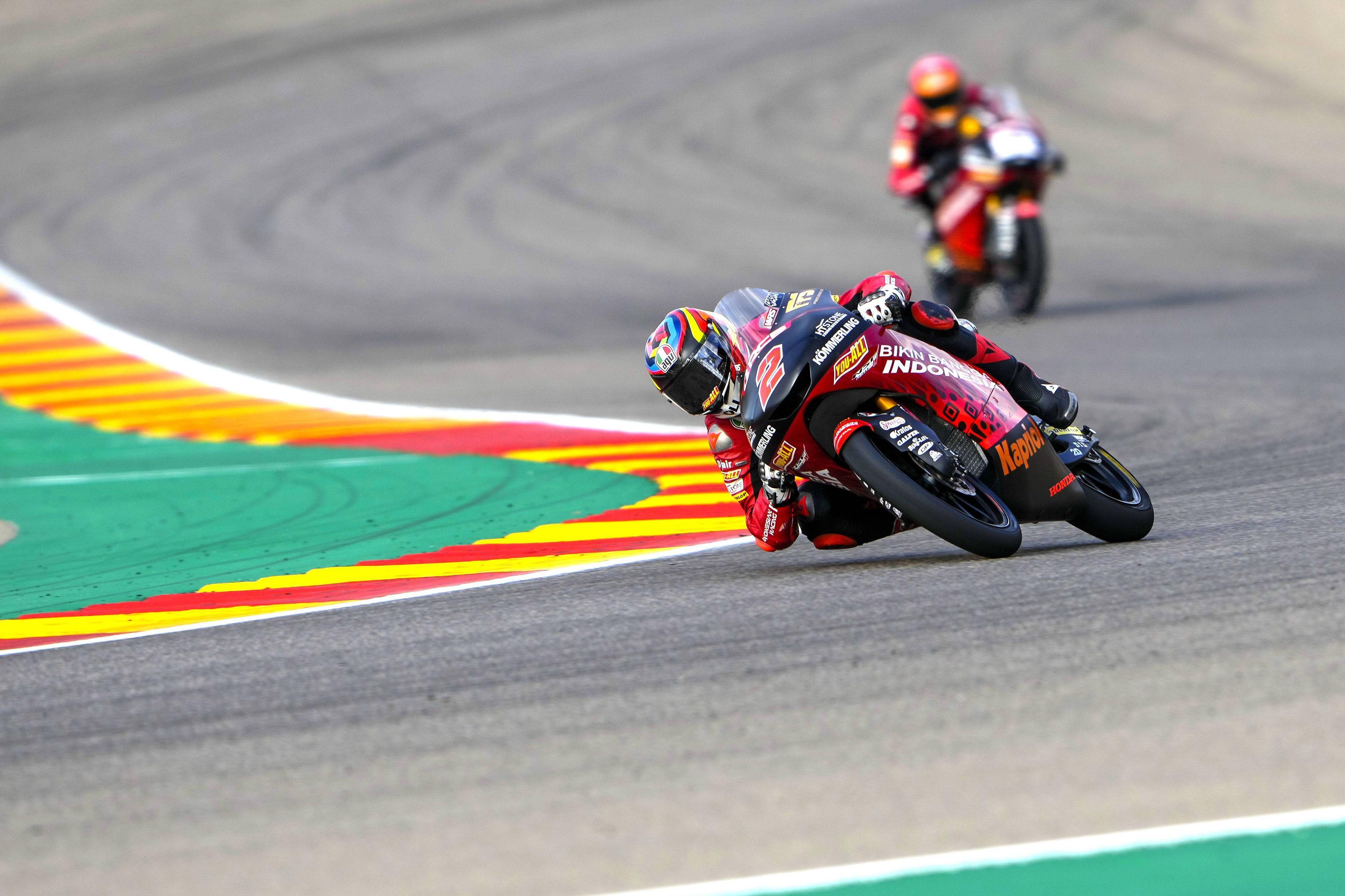 九游网页版官网入口-赛场多面手：李明攻防两端表现都极为出色！