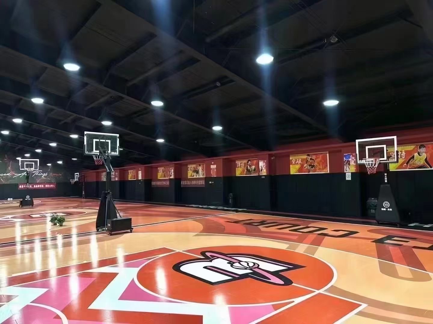 九游sports-包含特色篮球主题展馆上线，将体育文化融入城市公共空间的词条