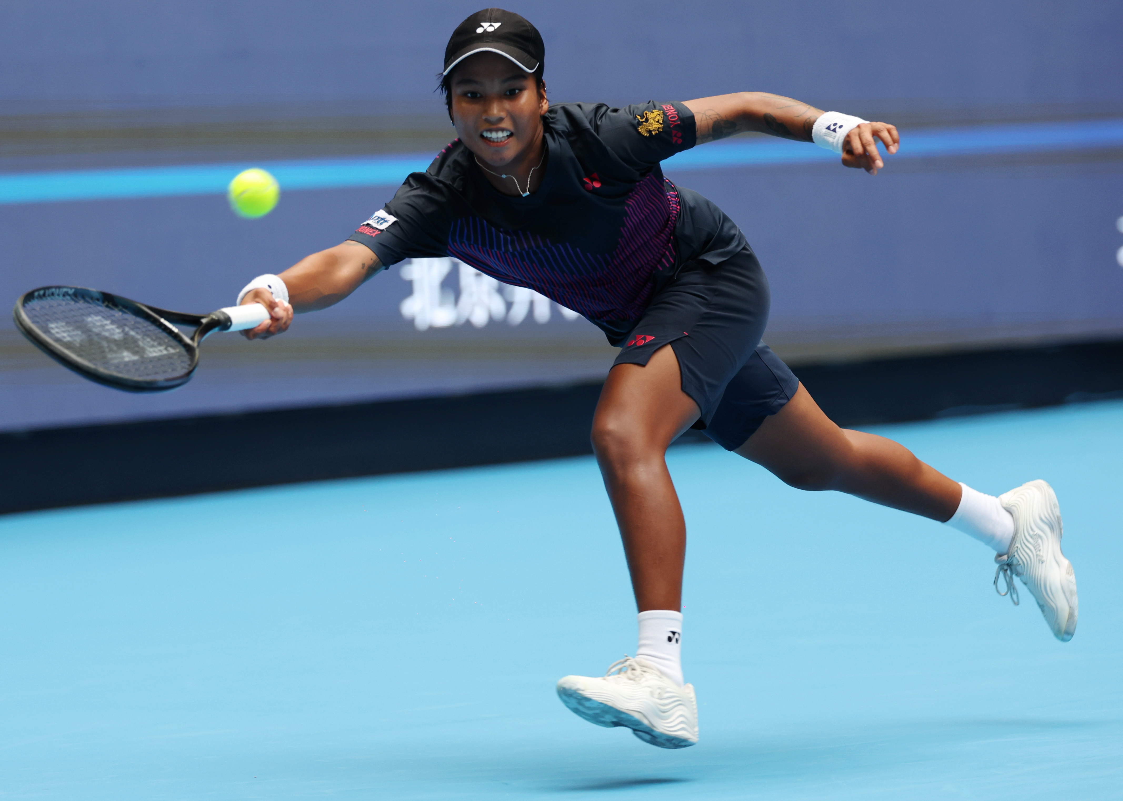 网球公开赛:种子选手全力以赴 网球公开赛:种子选手全力以赴