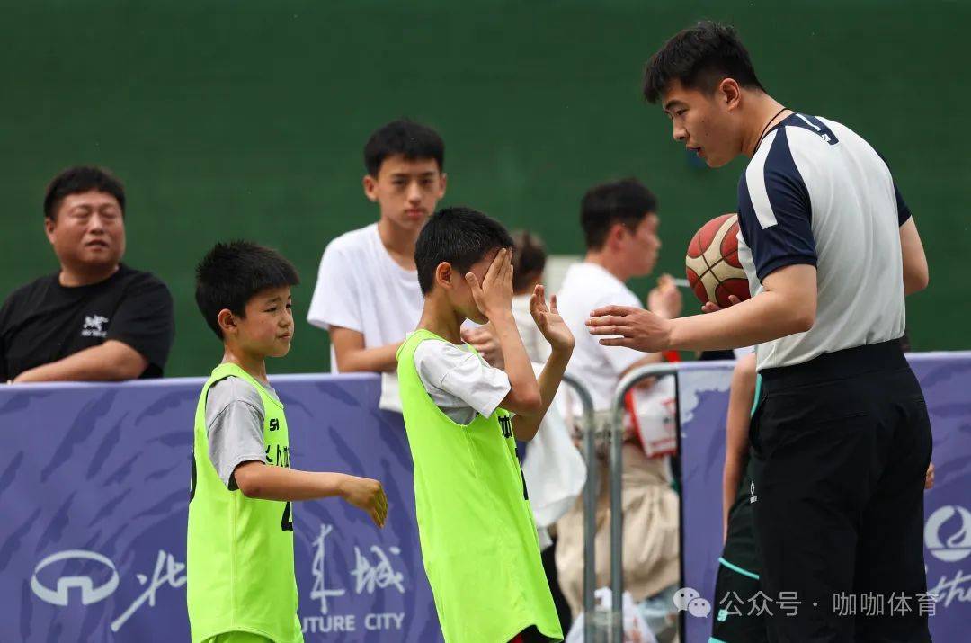 全国青少年篮球创新创业大赛火热举行,激发行业新活力的简单介绍 全国青少年篮球创新创业大赛火热举行,激发行业新活力的简单介绍