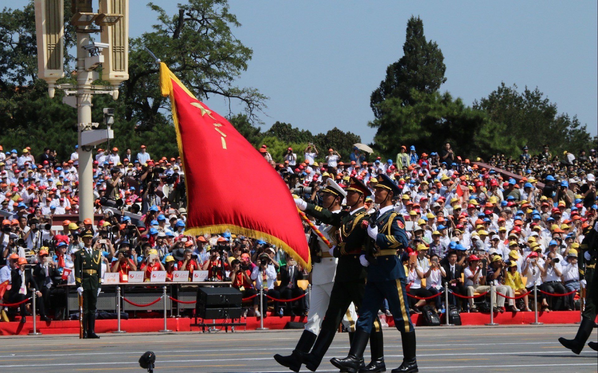阿森纳高强度跑动压迫对手后场,阿森纳强吗
