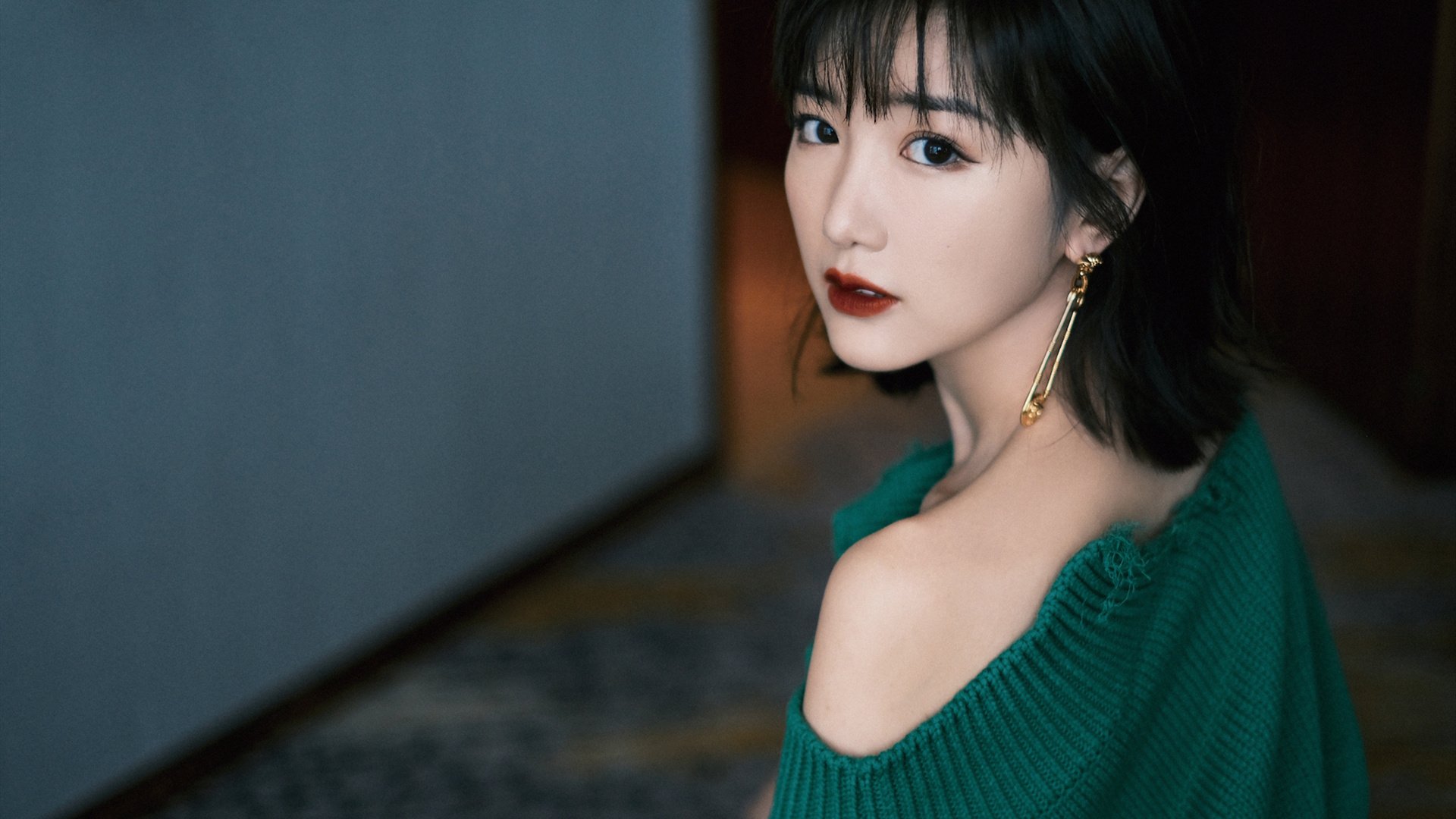 张雨霏参加公益游泳项目呼吁水安全,张雨霏游泳队领军人物